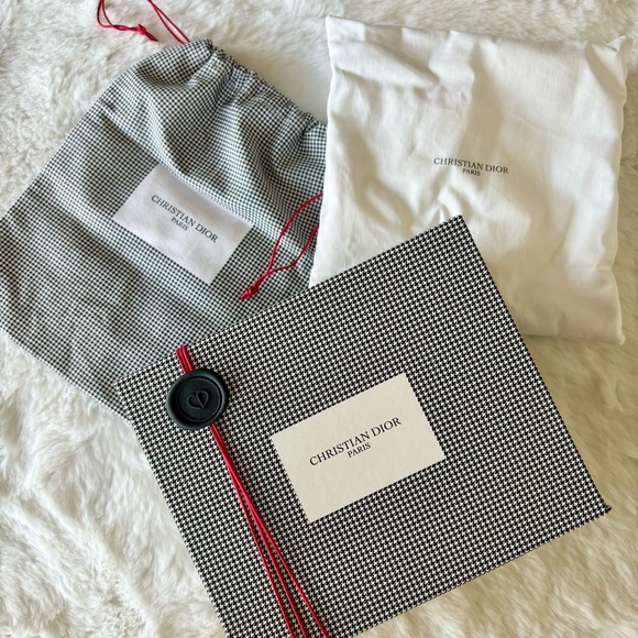 NEW Dior Bundle Houndstooth Gift Box Drawstring Pouch Bag Cosmetic Pillow - Picture 1 of 16